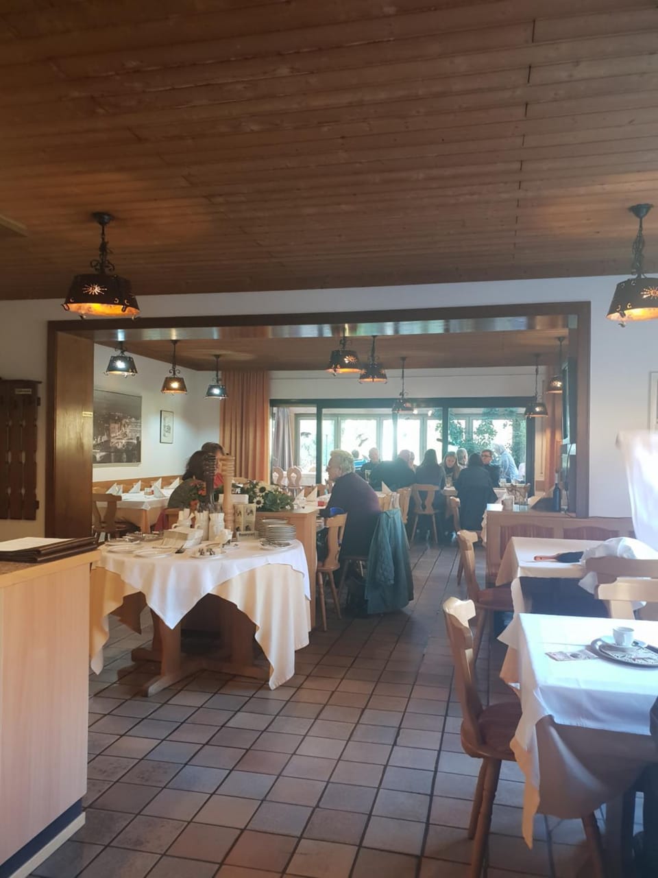 Restaurant/places to eat