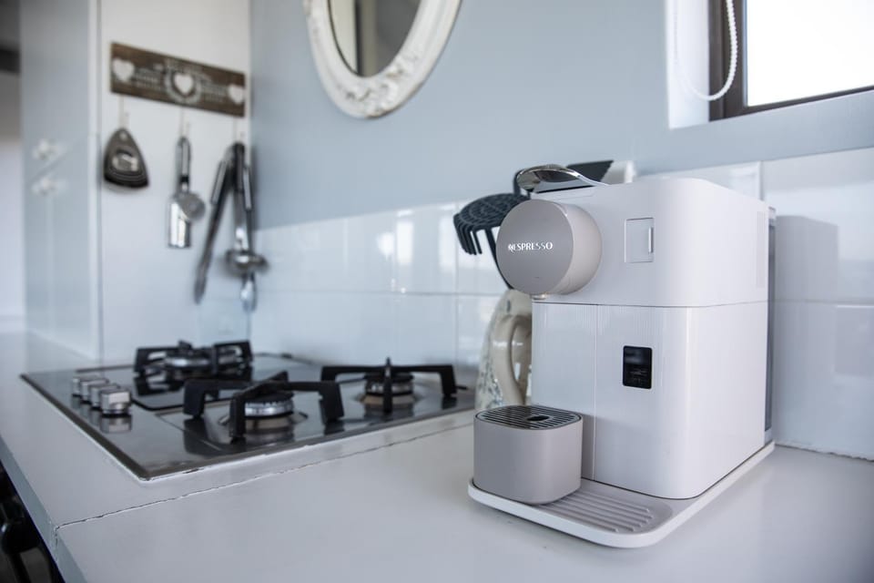 Coffee/tea facilities, Kitchen or kitchenette