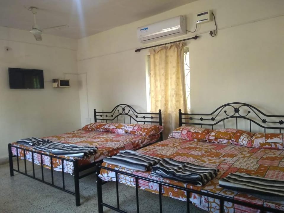 Stay Goa Guesthouse Bed and Breakfast in Benaulim