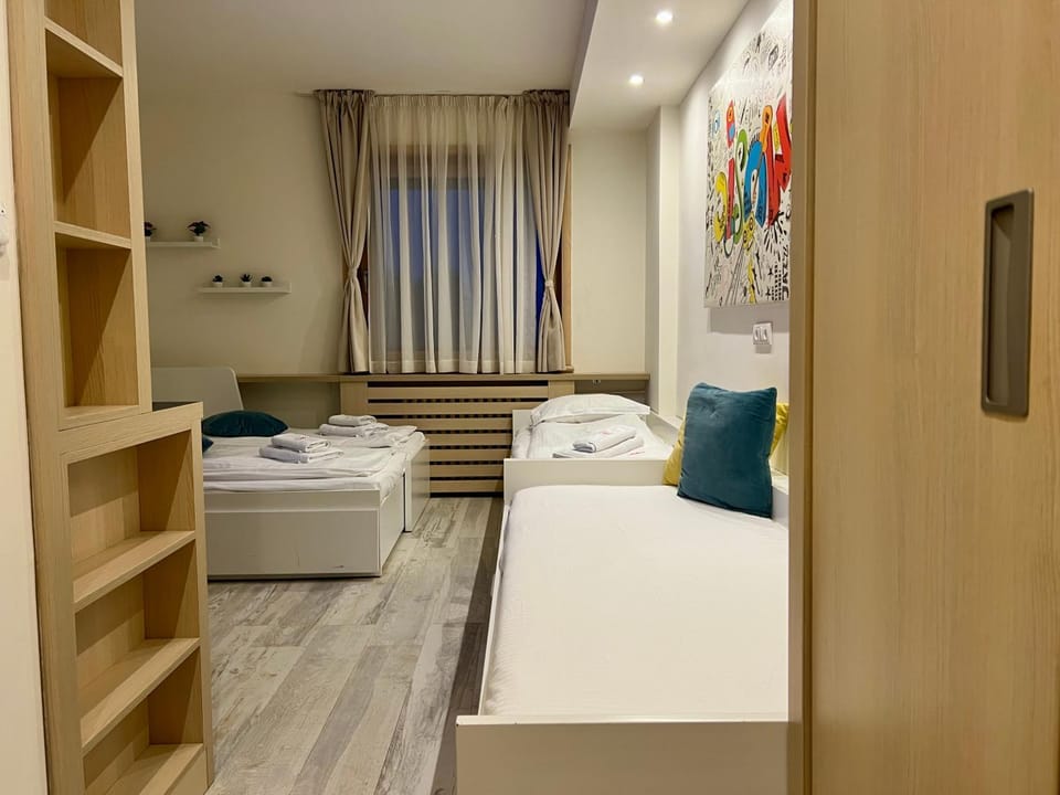 Bed, Living room, Photo of the whole room, towels, wardrobe