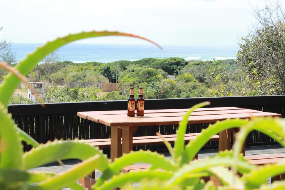 Restaurant/places to eat, Balcony/Terrace, Beach, Sea view, Swimming pool, Alcoholic drinks