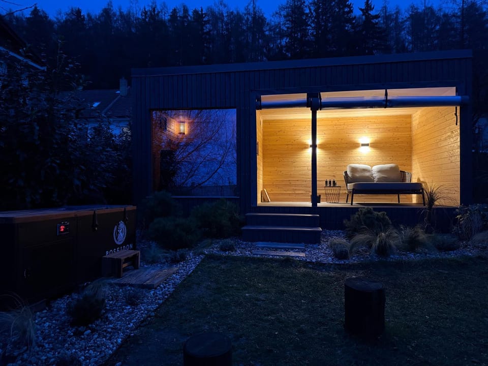 Night, Garden, Sauna, Spa and wellness centre/facilities
