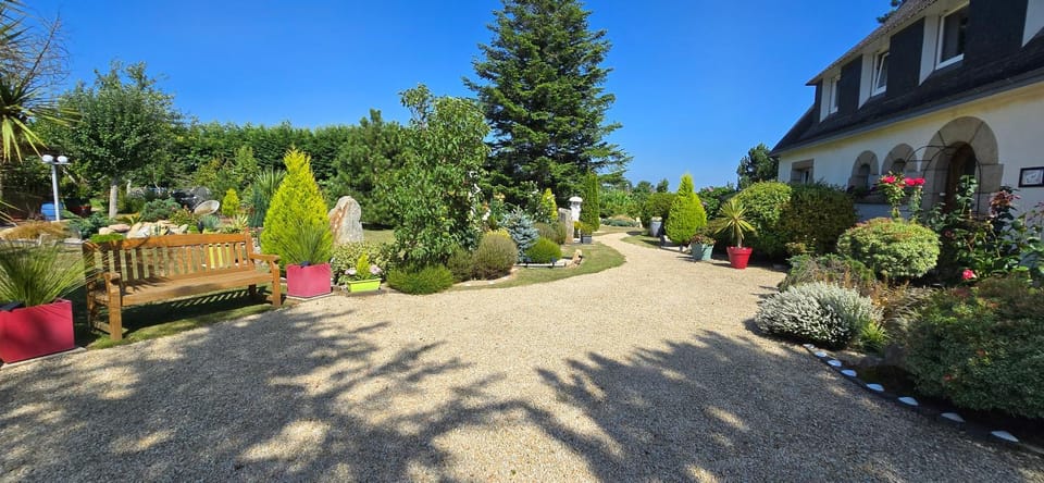 Tinat Studio Apartment in Douarnenez