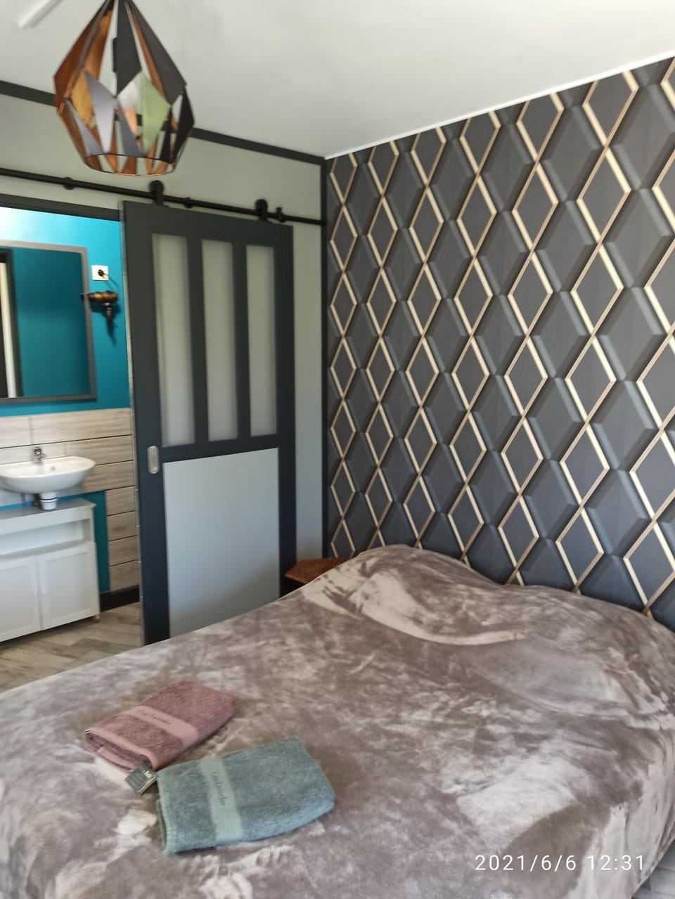 Bed, Bedroom