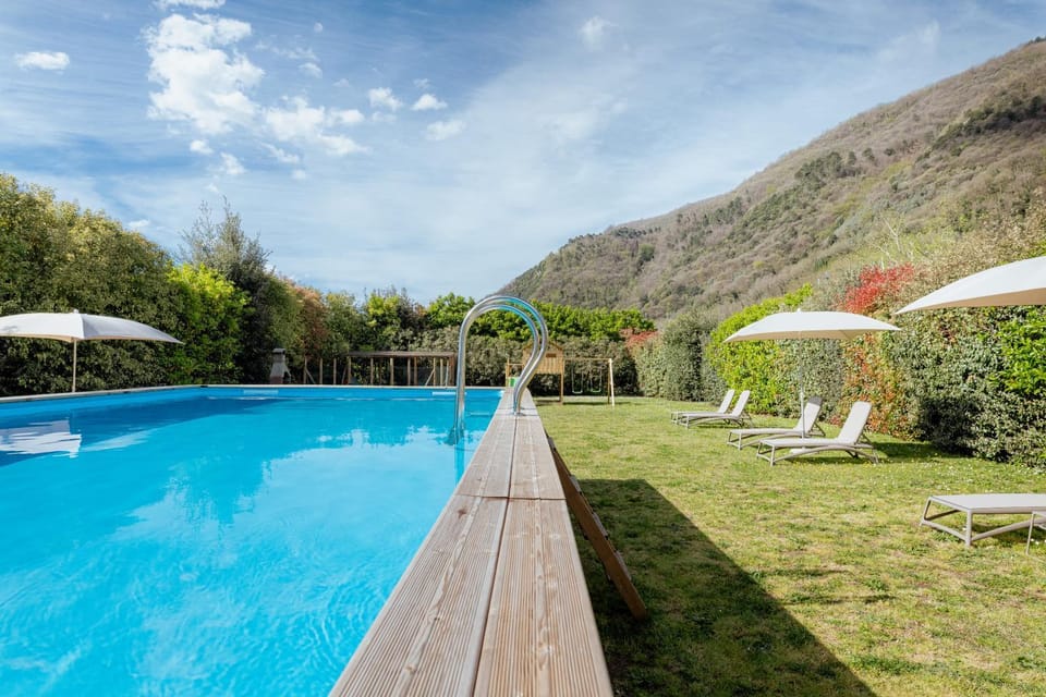 Swimming pool, Swimming pool