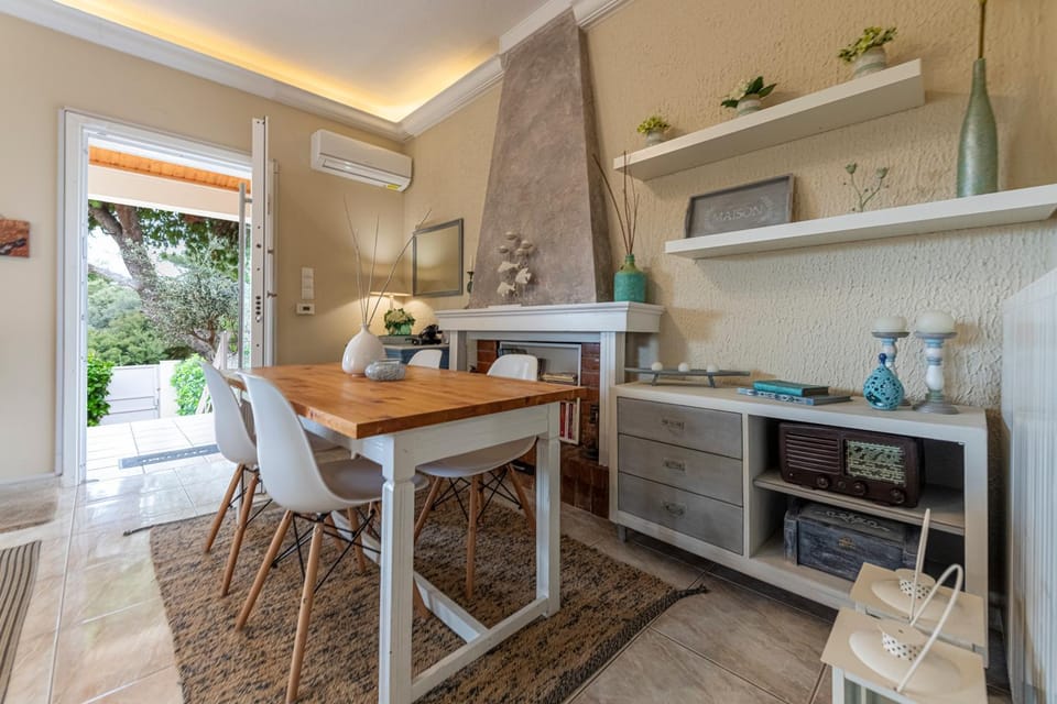 Dining area, air conditioner
