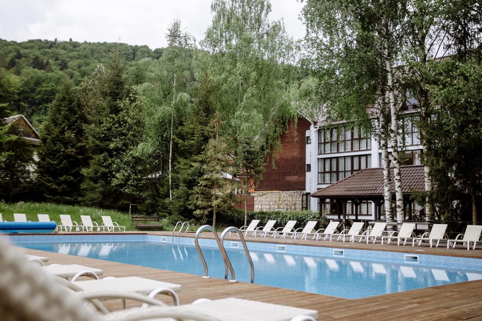 Swimming pool, Swimming pool