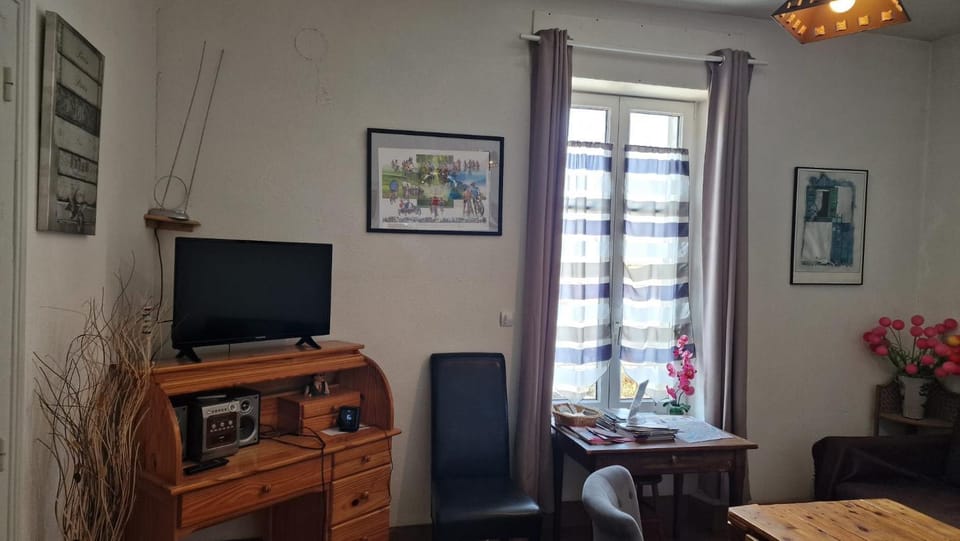 TV and multimedia, Dining area