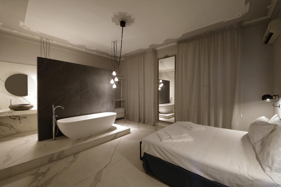 Bed, Photo of the whole room, Bath