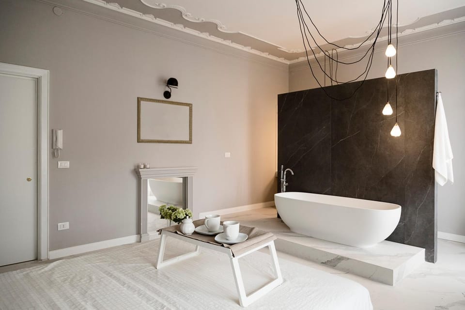 Photo of the whole room, Bath