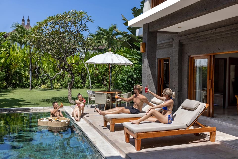 People, Garden view, Swimming pool, group of guests, sunbed