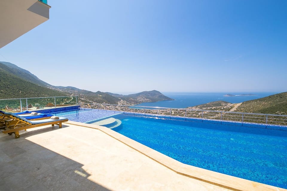 Day, Natural landscape, Mountain view, Pool view, Sea view, Swimming pool, sunbed