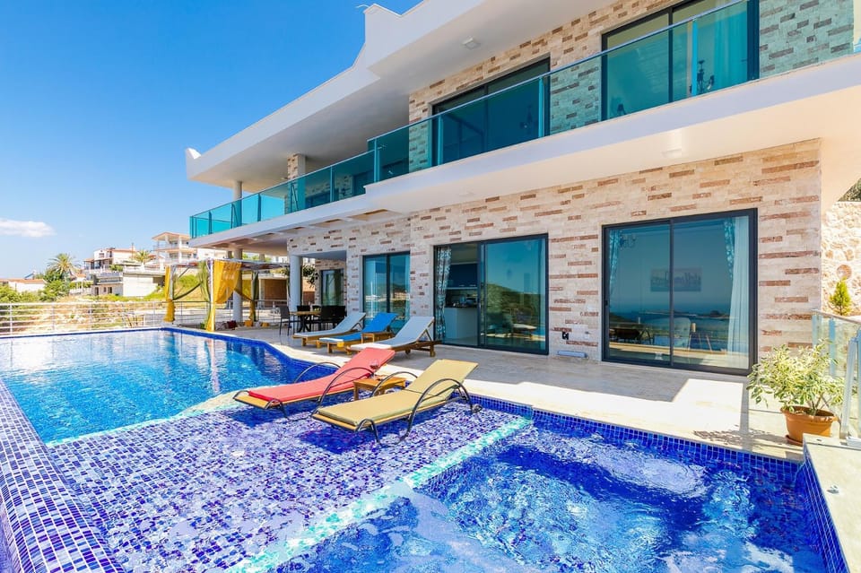 Day, Pool view, Swimming pool, sunbed