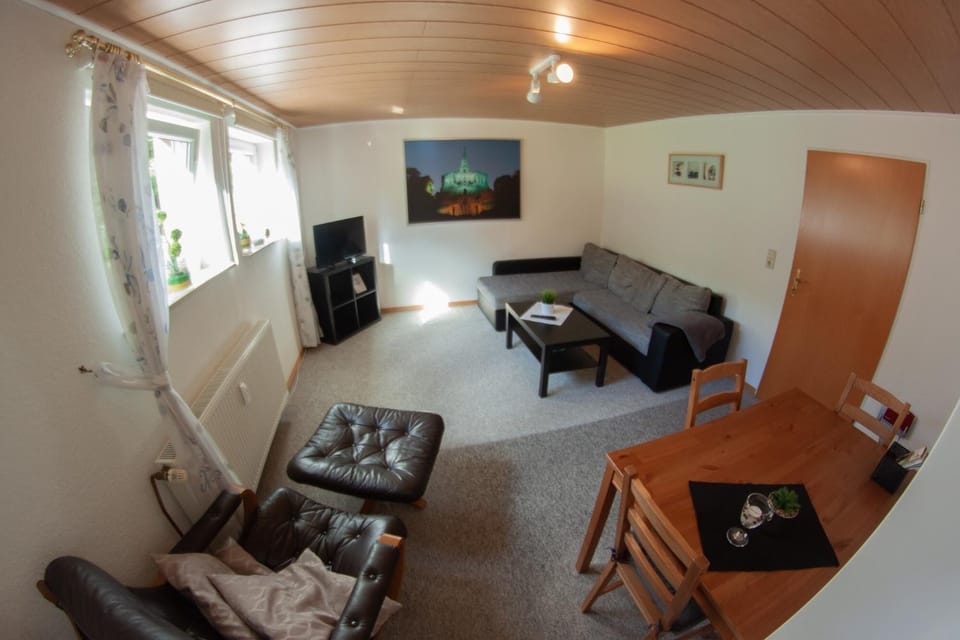 Living room, Photo of the whole room