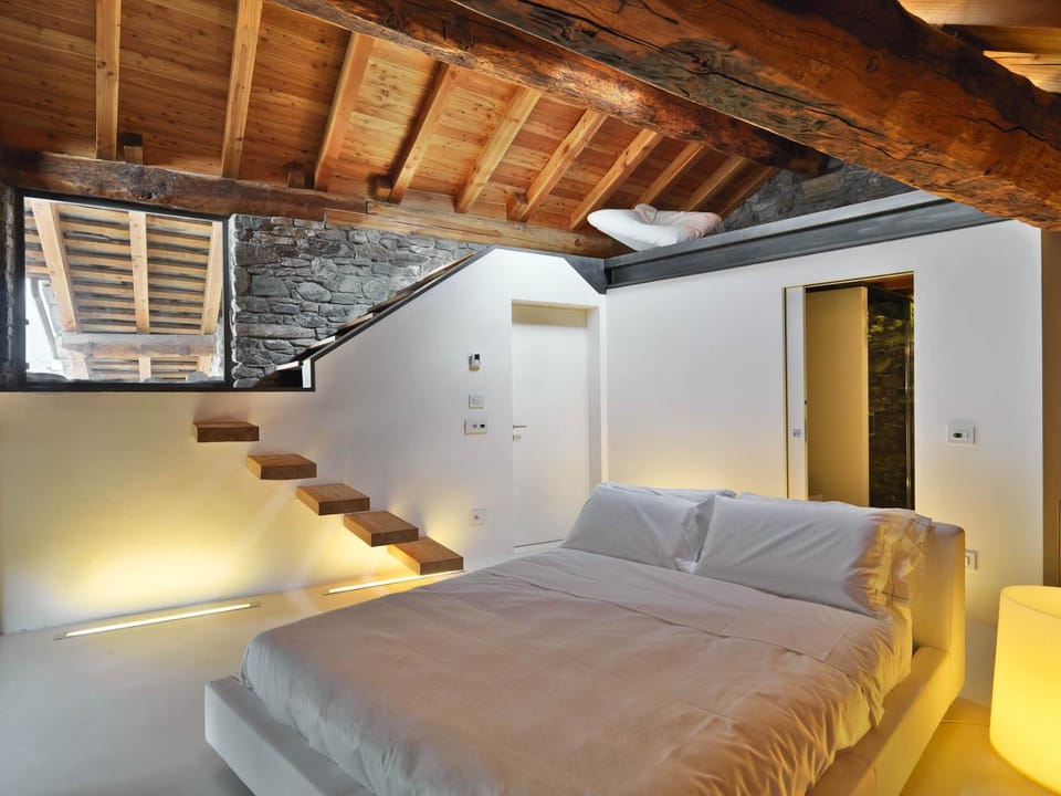 Photo of the whole room, Decorative detail, Bedroom
