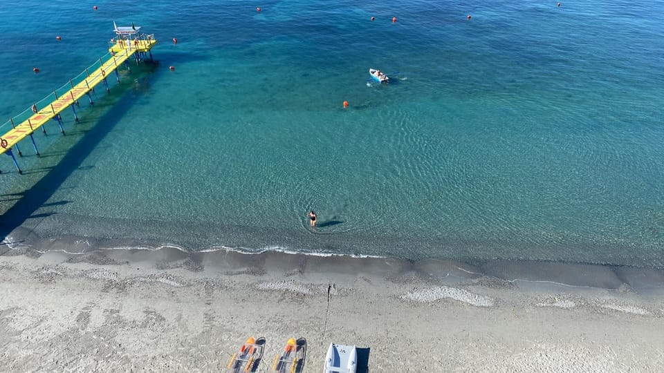 Day, People, Natural landscape, Beach, Sea view, group of guests