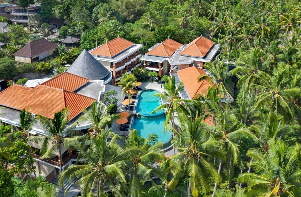 Property building, View (from property/room), Garden view, Pool view