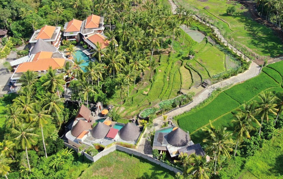Property building, Pool view