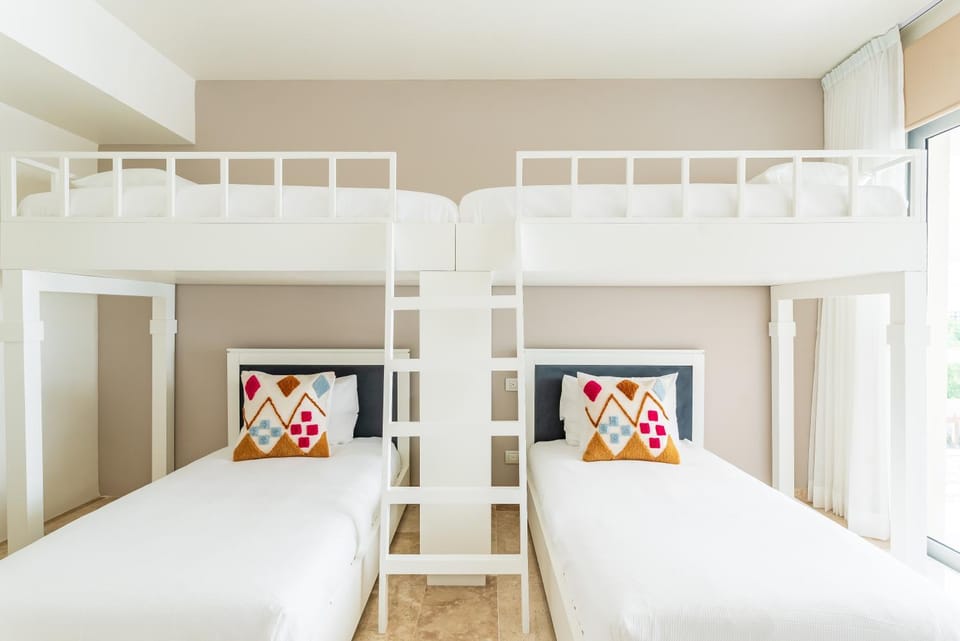 Bed, Photo of the whole room, Bedroom, bunk bed