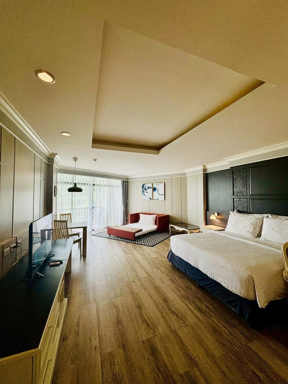 Photo of the whole room