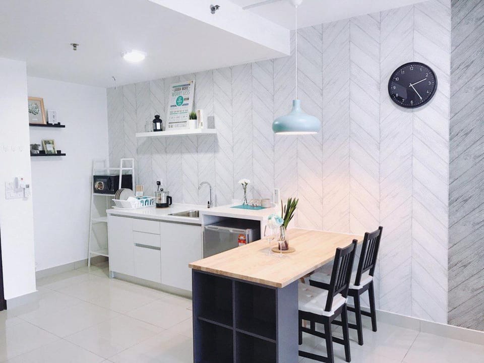 Netflix WiFi Cozy Homestay Trefoil Setia Alam Shah Alam 沙亚南舒适温馨日租民宿 Apartment in Selangor, Malaysia