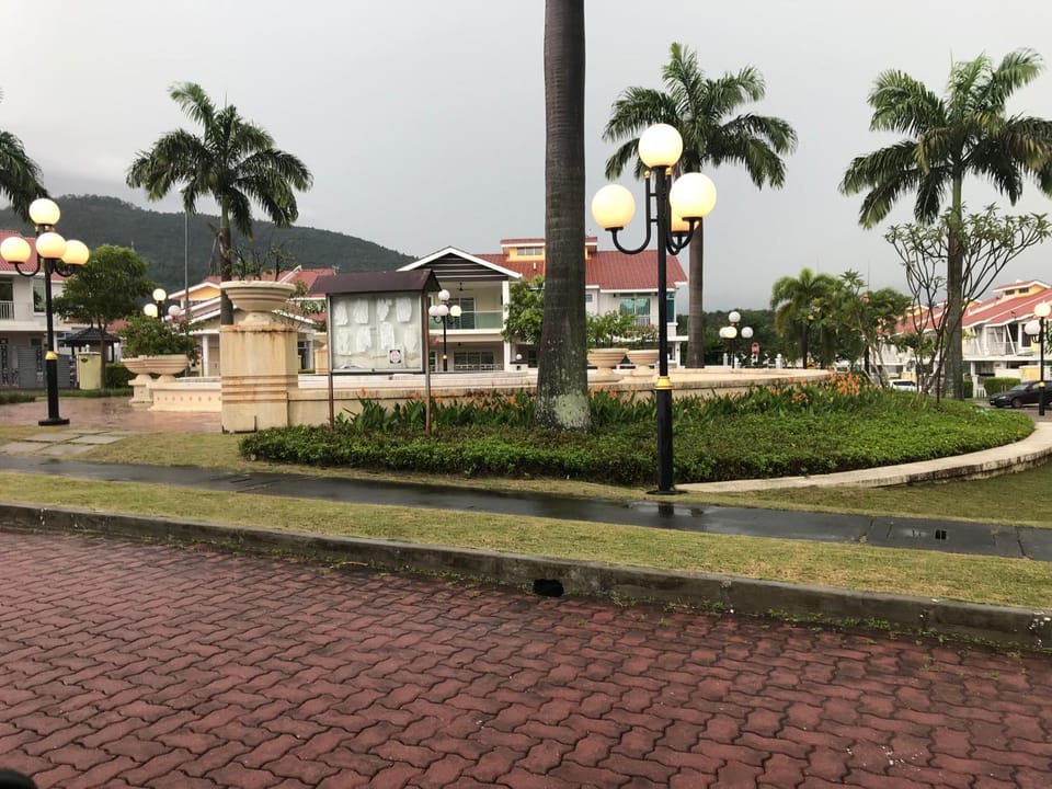 Day, Neighbourhood, Garden, Banquet/Function facilities, Street view, Sunrise, Sunset