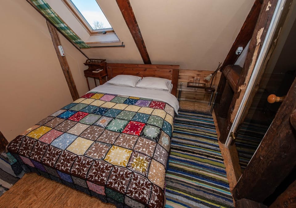 Living room, Photo of the whole room, Bedroom