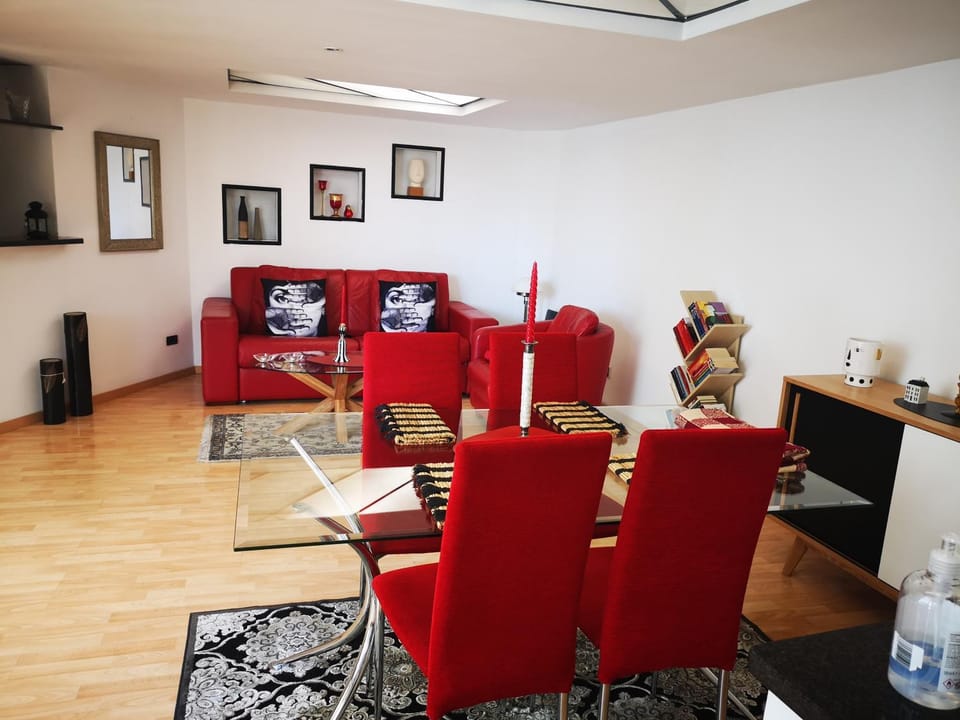 Corte Lambruschini central apartment with Free covered Parking Apartment in Genoa