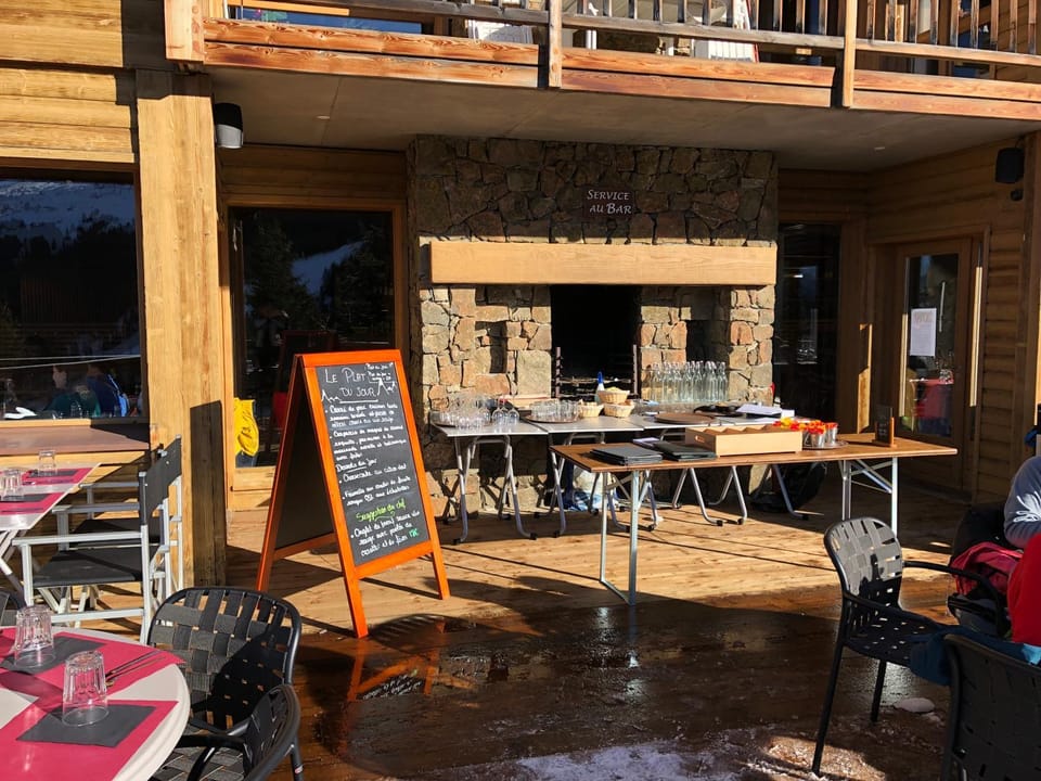 Restaurant/places to eat, View (from property/room), Balcony/Terrace, Dining area