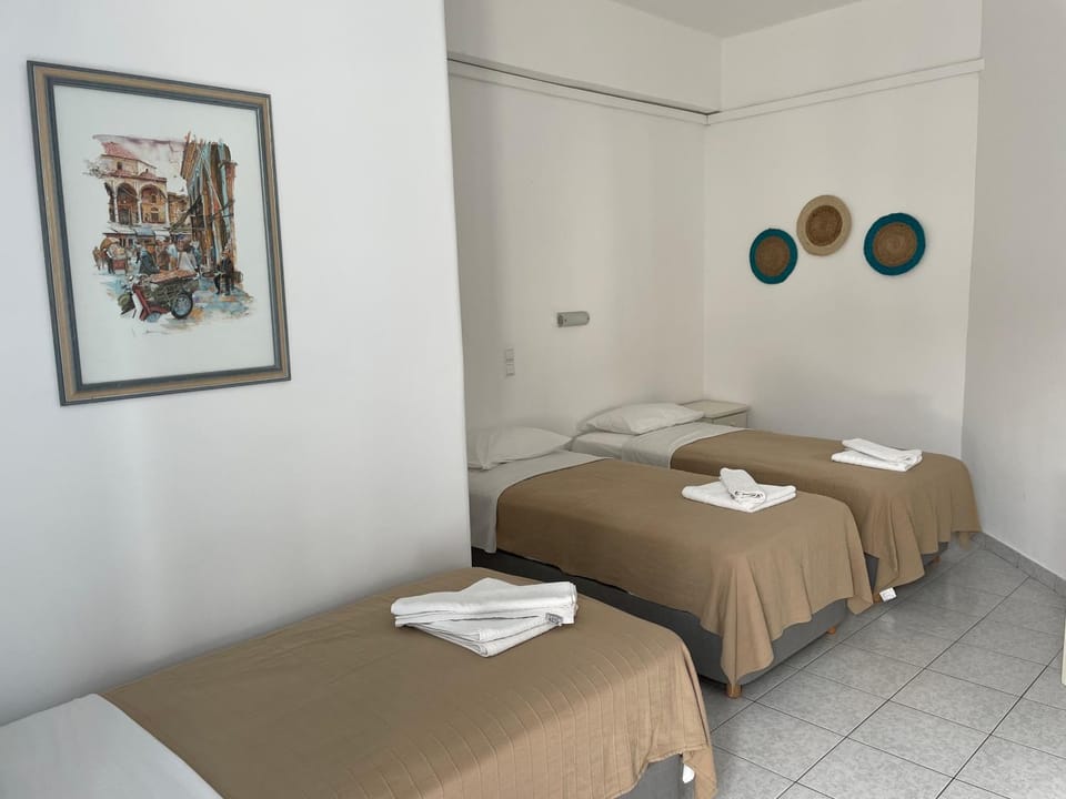 Bed, towels