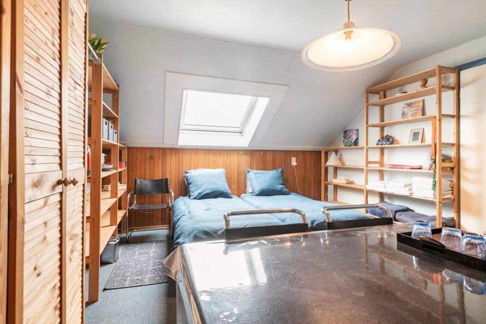 Cozy room in residential Alkmaar - Free parking Bed and Breakfast in Bergen