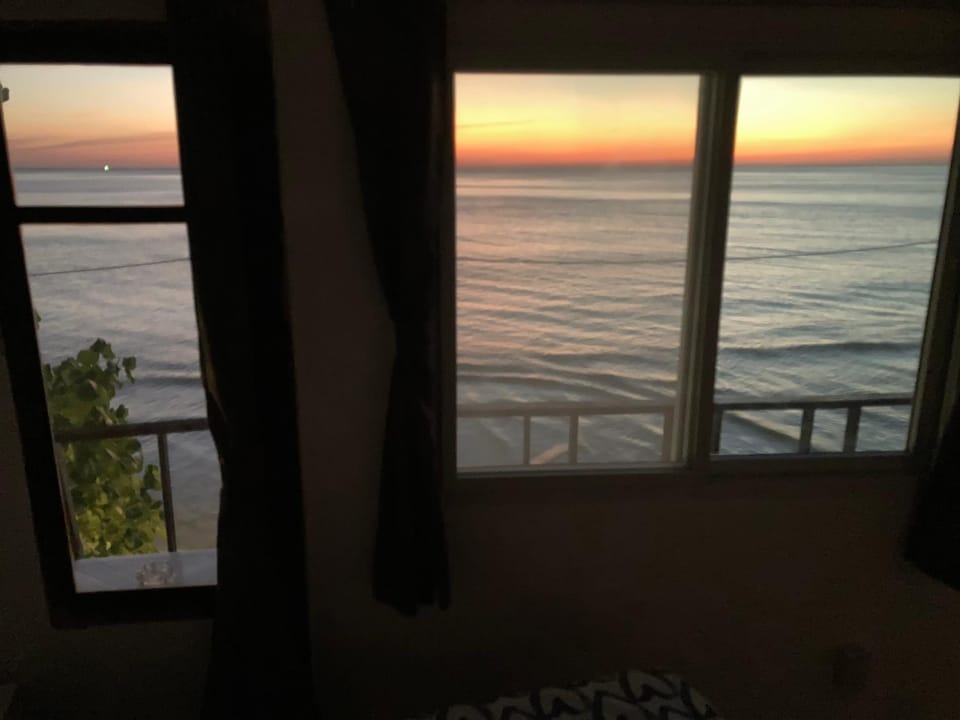 View (from property/room), Sea view, Sunset
