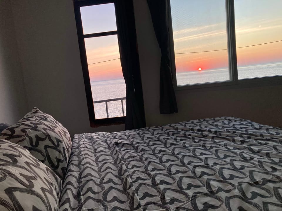 Bed, Sea view, Sunset