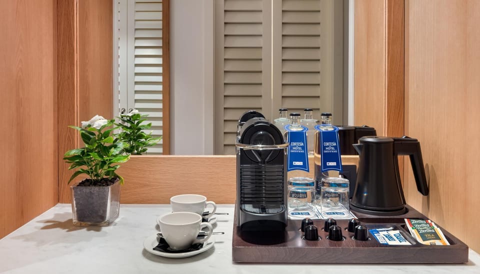 Coffee/tea facilities