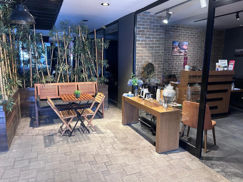 Seating area