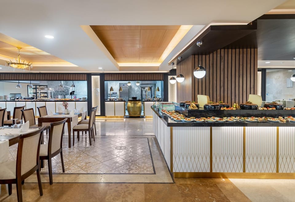 Food and drinks, Food, Continental breakfast, Buffet breakfast