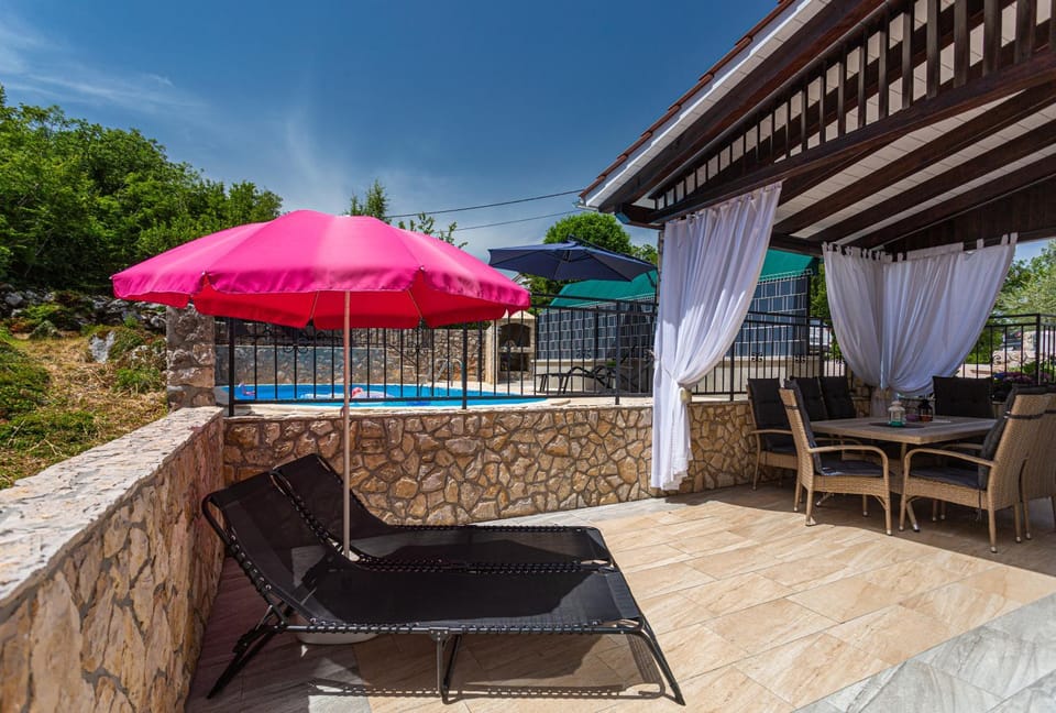 Apartment With A Private Swimming Pool, Garden & BBQ Apartment in Primorje-Gorski Kotar County