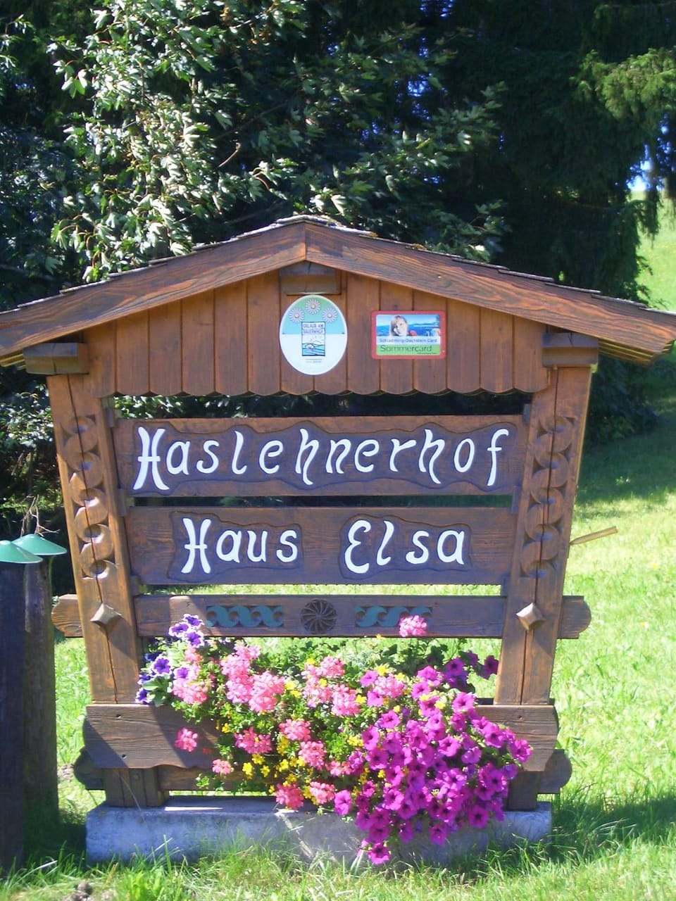 Logo/Certificate/Sign, Area and facilities