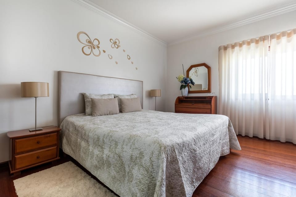 Residência Maciel Bed and Breakfast in Peniche