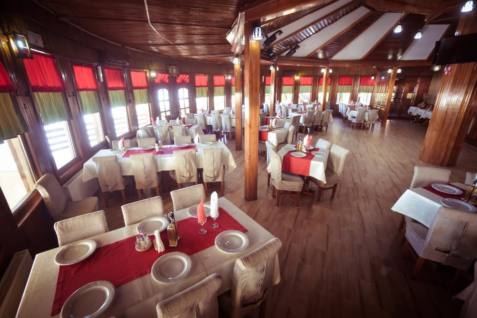 Hotel Insula Hotel in Romania