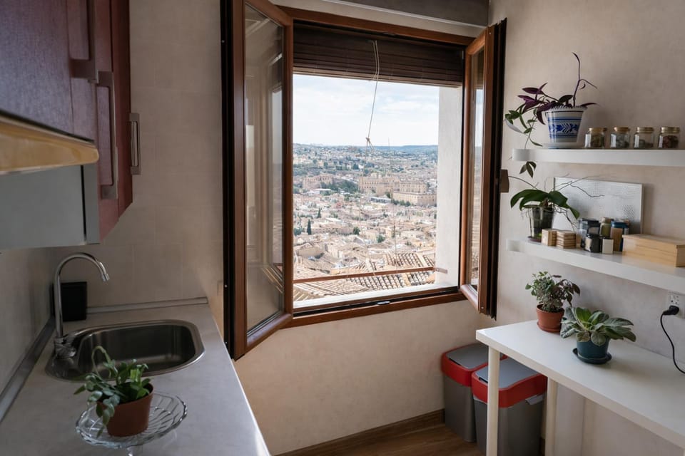 City view, kitchen