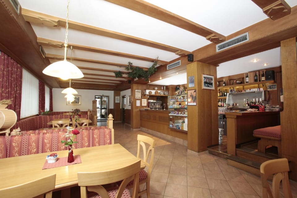 Lounge or bar