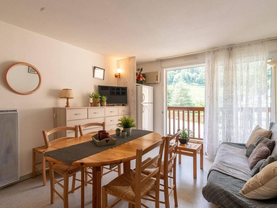 Appartement cosy 4 personnes avec parking à Saint-Lary - FR-1-296-220 Apartment in Saint-Lary-Soulan