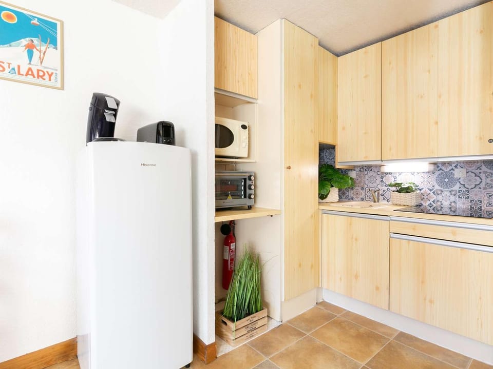 Duplex pour 4 pers. avec balcon, proche centre et téléphérique, parking & casier à skis - FR-1-296-128 Apartment in Saint-Lary-Soulan