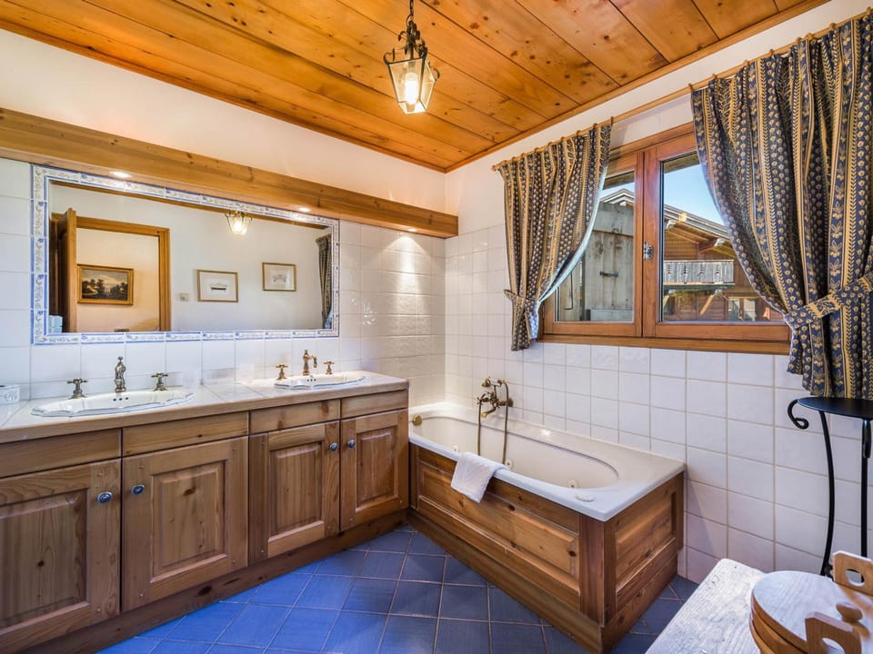 Appartement 4 chambres à Megève avec Wi-Fi et garage Apartment in Combloux