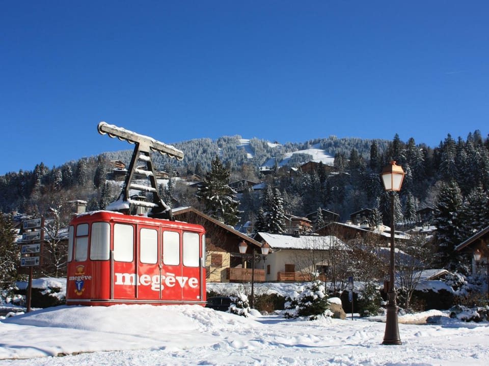 Appartement au centre de Megève avec parking et wifi - FR-1-453-67 Apartment in Megève