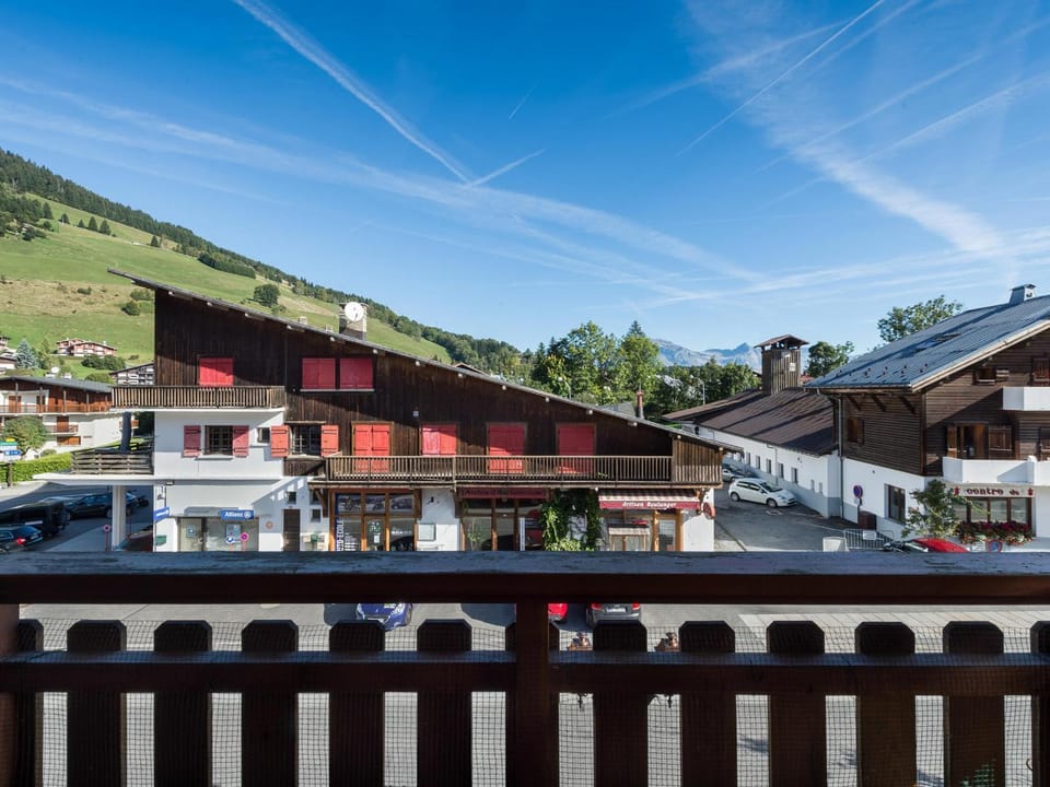 Appartement confortable à Megève - Centre, 50m², 4 personnes, 3 balcons, TV et Wifi - FR-1-453-92 Apartment in Megève