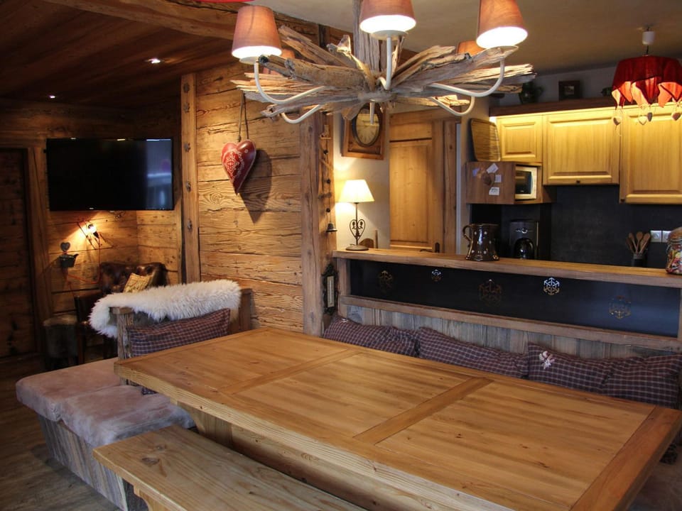 Appartement de qualité 4 chambres avec balcon et garage, La Clusaz (BED144) - FR-1-459-24 Apartment in La Clusaz