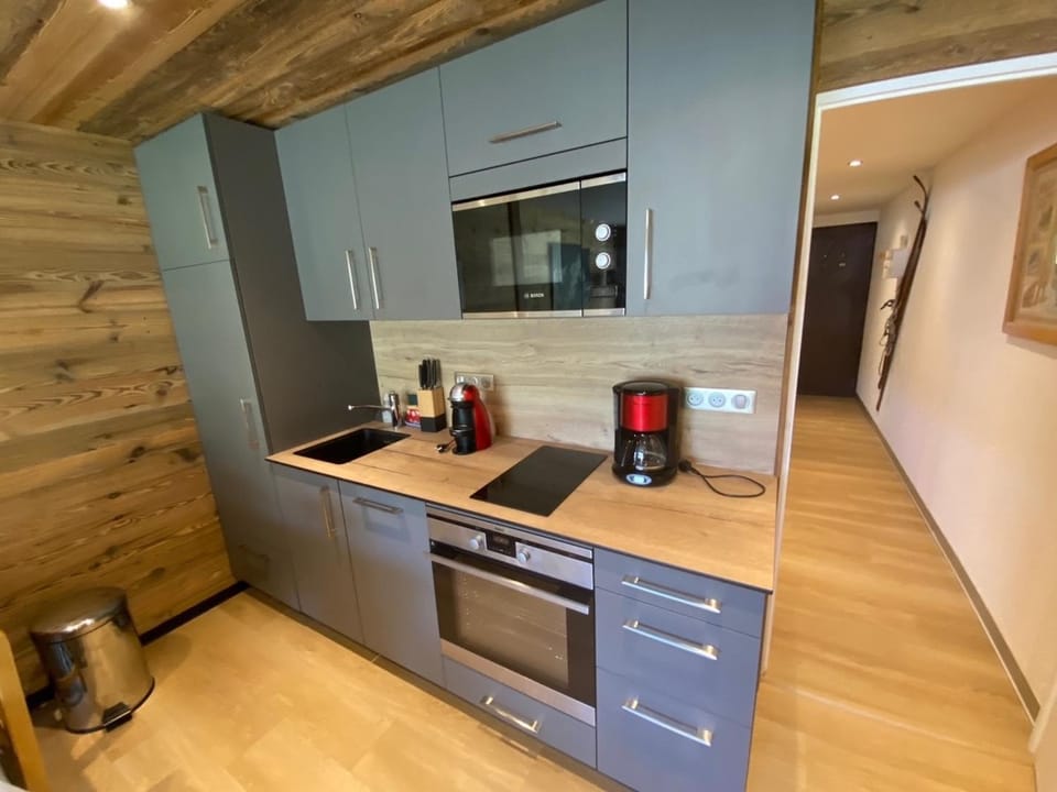 Appartement 2 pièces ensoleillé avec Wi-Fi et parking, La Clusaz - FR-1-459-76 Apartment in La Clusaz