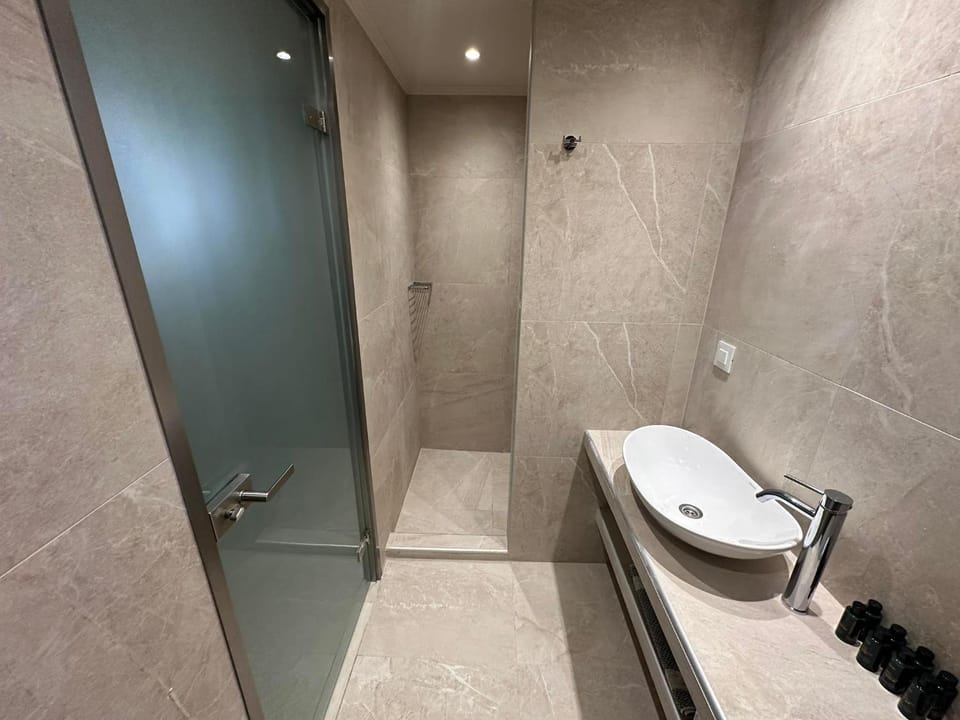 Sea Side Apartments & Studios-Renovated Apartment in Zakynthos, Greece